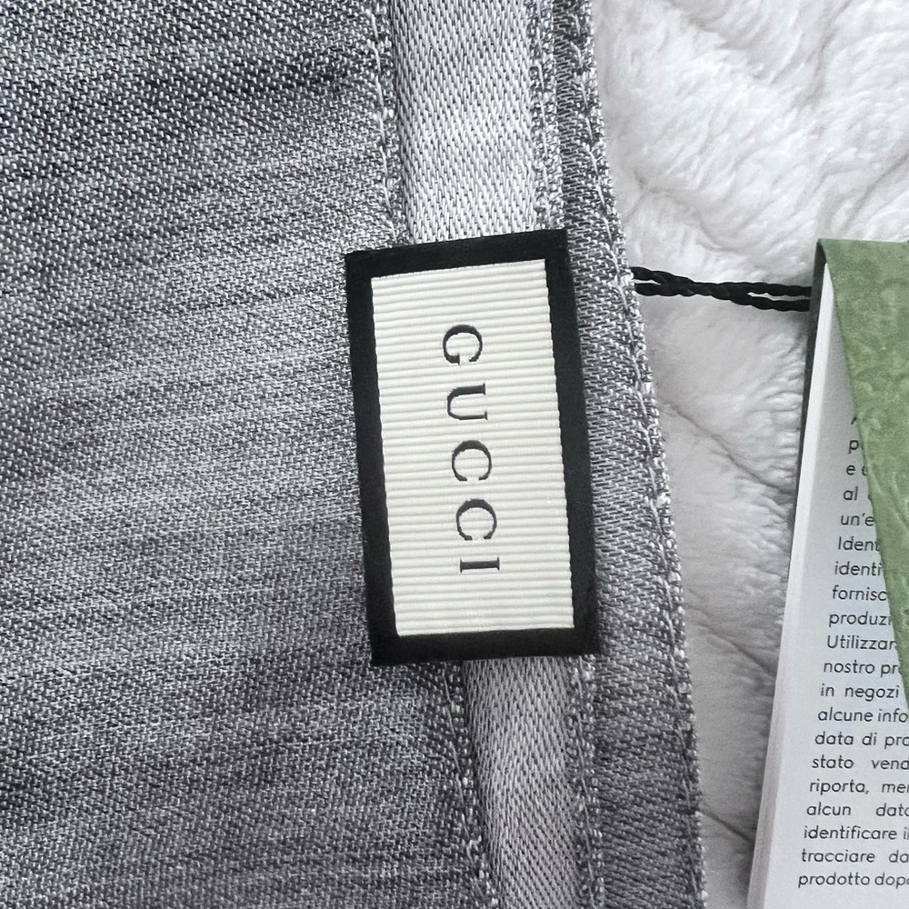 NWT Gucci grey two tone scarf - Picture 2 of 7